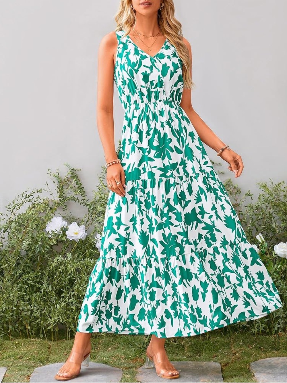 Creative Concepts Sleeveless V-Neck Green Floral Maxi Dress